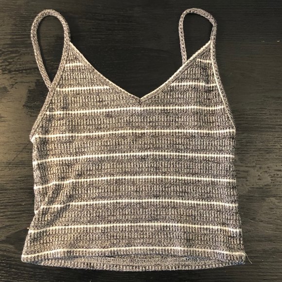 Cropped Tank Top - Picture 1 of 3